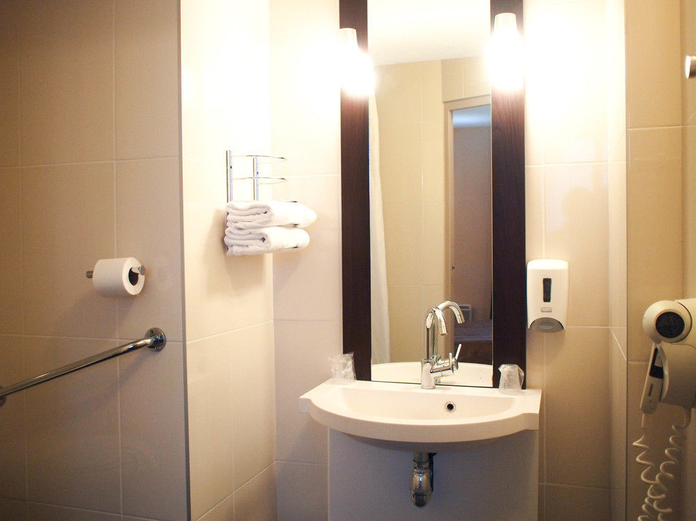 Hotel Inn Design Resto Novo Alençon المظهر الخارجي الصورة